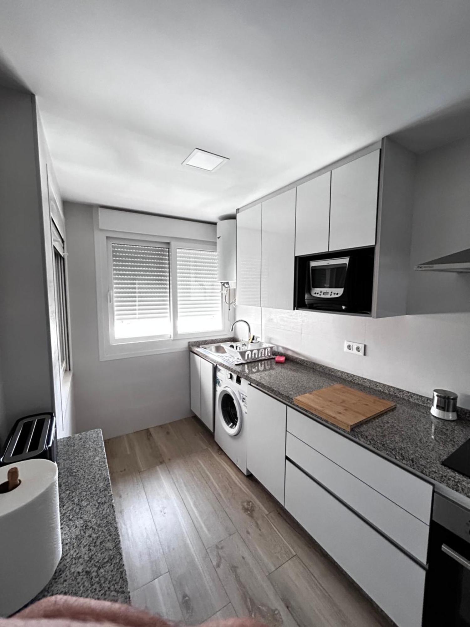 Precioso Apartamento Frente A La Playa Торре-дель-Мар Экстерьер фото